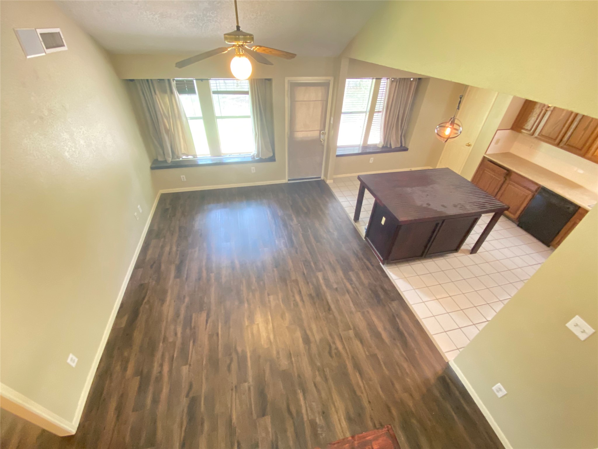 14727 Sun Harbor Drive Houston, TX 77062 - Photo 7 of 28