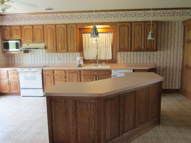 502 South Main Street Long Point, IL 61333 - Photo 8 of 24