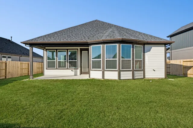 $339,210 | 6706 Alejandro Place, Cove, TX 77523