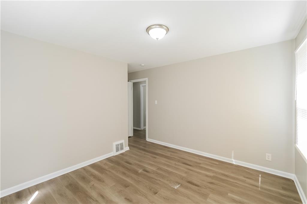 5317 Ralston Avenue Raytown, MO 64133 - Photo 3 of 27