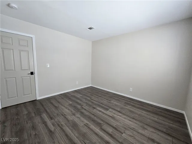 $2,500 | 7709 Wedlock Lane, Las Vegas, NV 89129