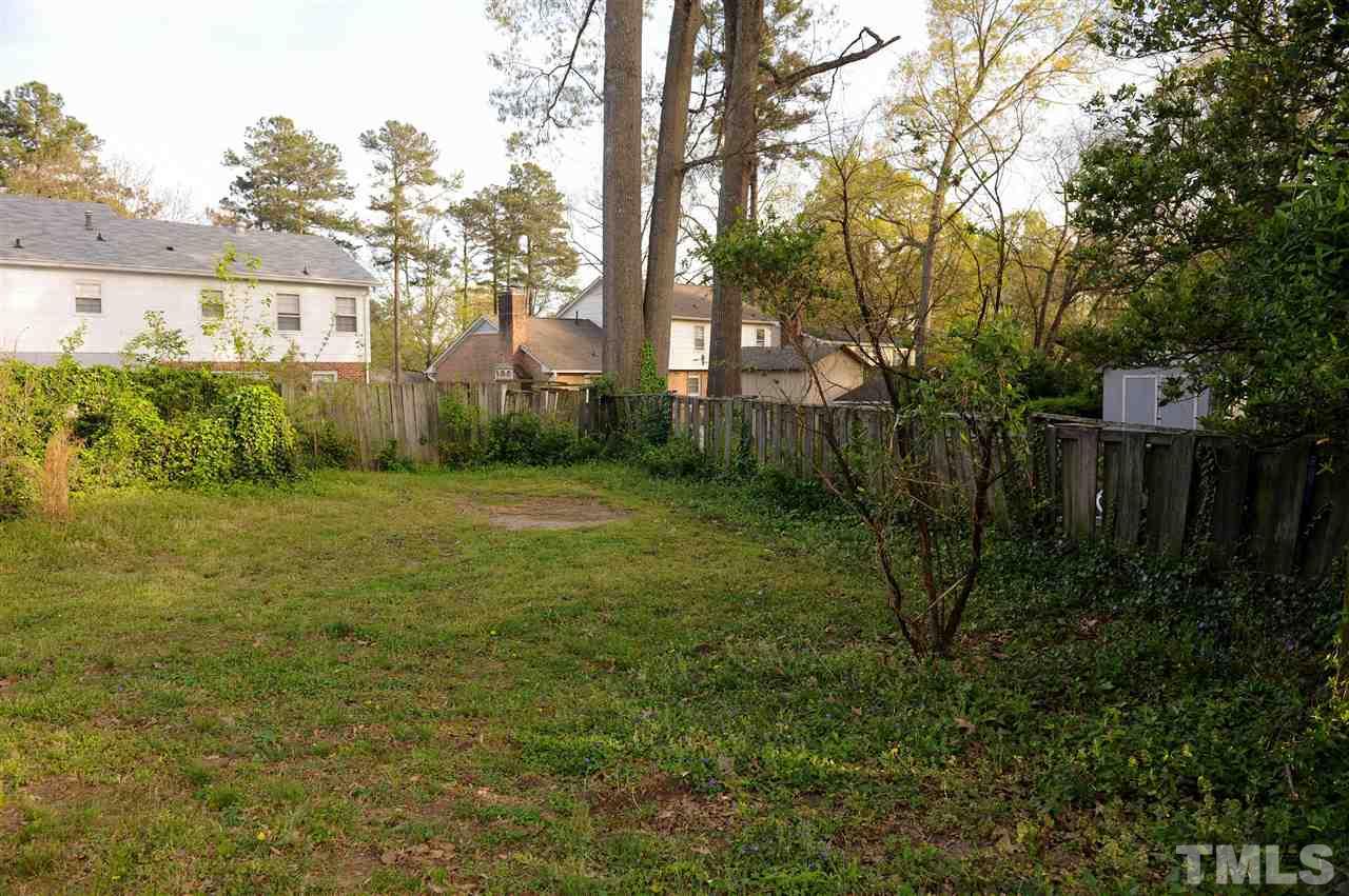 3012 Oldham Court Raleigh, NC 27604 - Photo 4 of 19 a view of a backyard
