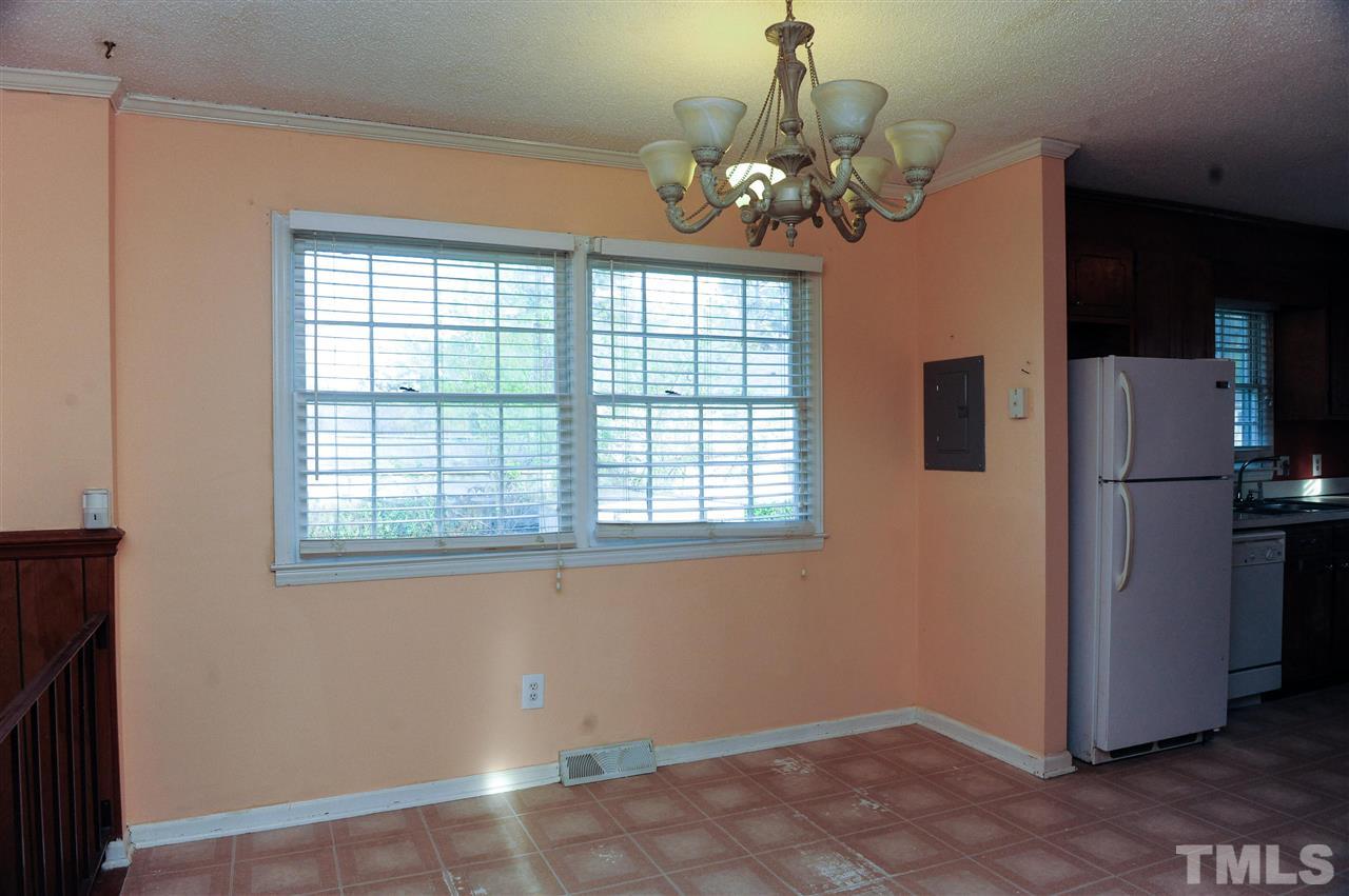 3012 Oldham Court Raleigh, NC 27604 - Photo 6 of 19 a view of a livingroom with a window