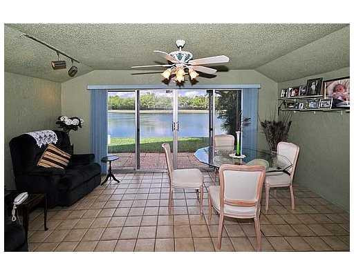 9063 Pine Springs Drive Boca Raton, FL 33428 - Photo 6 of 15 Den/Family/Great Room