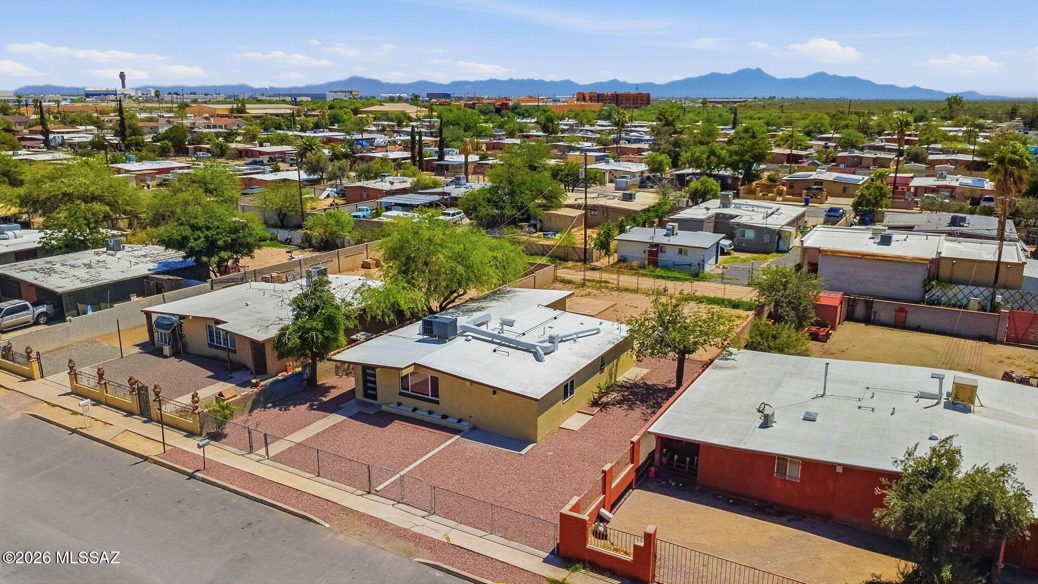 10 East Corona Road Tucson, AZ 85756 - Photo 40 of 46 6-web-or-mls-10_East_Corona_Road_Tucson_