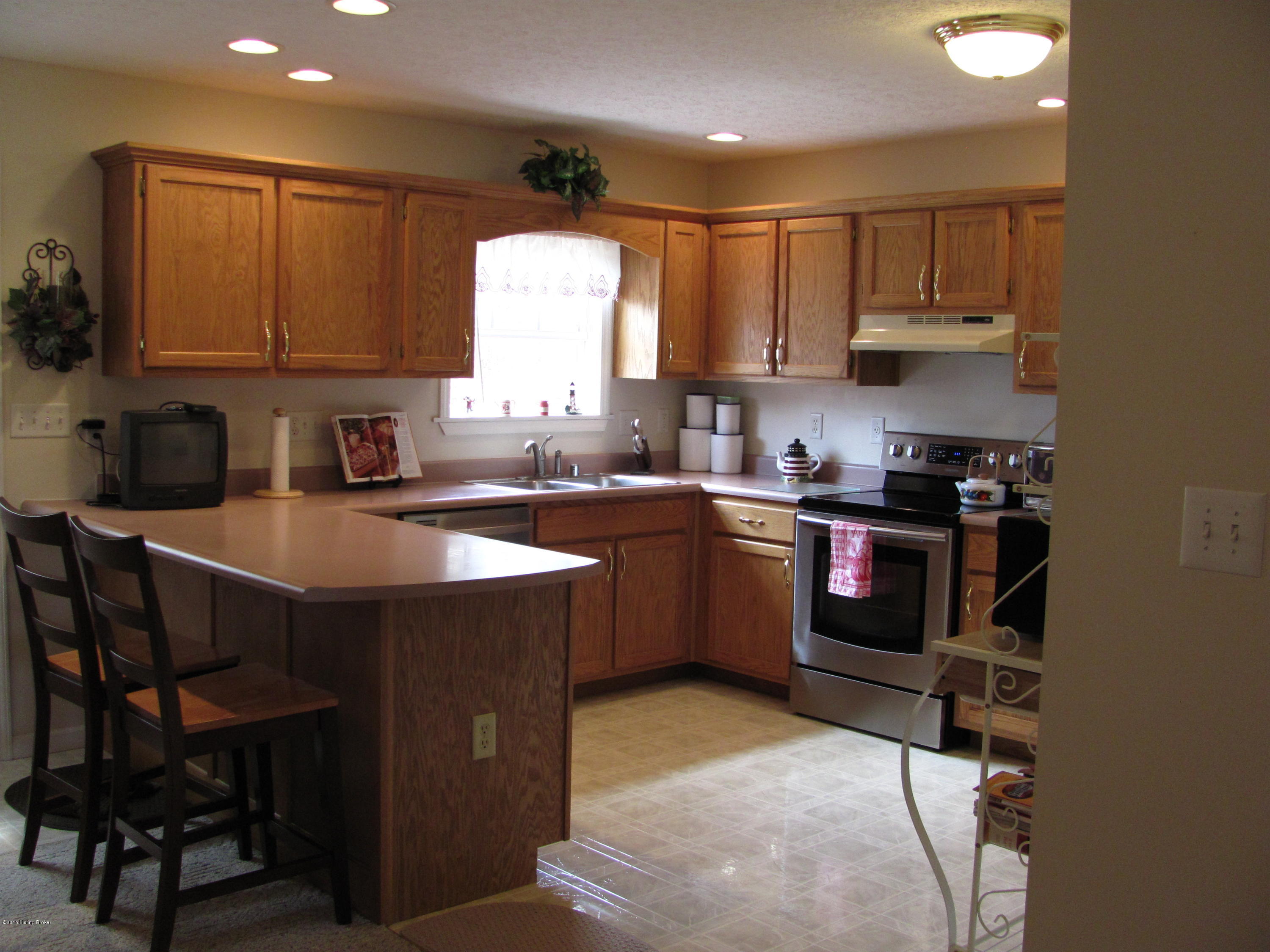 831 Spring Road Elizabethtown, KY 42701 - Photo 2 of 38 IMG_5786