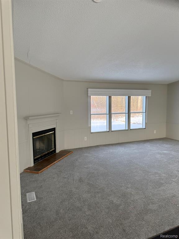 5249 Lapeer Road Burton, MI 48509 - Photo 13 of 25 Gallery Image 13