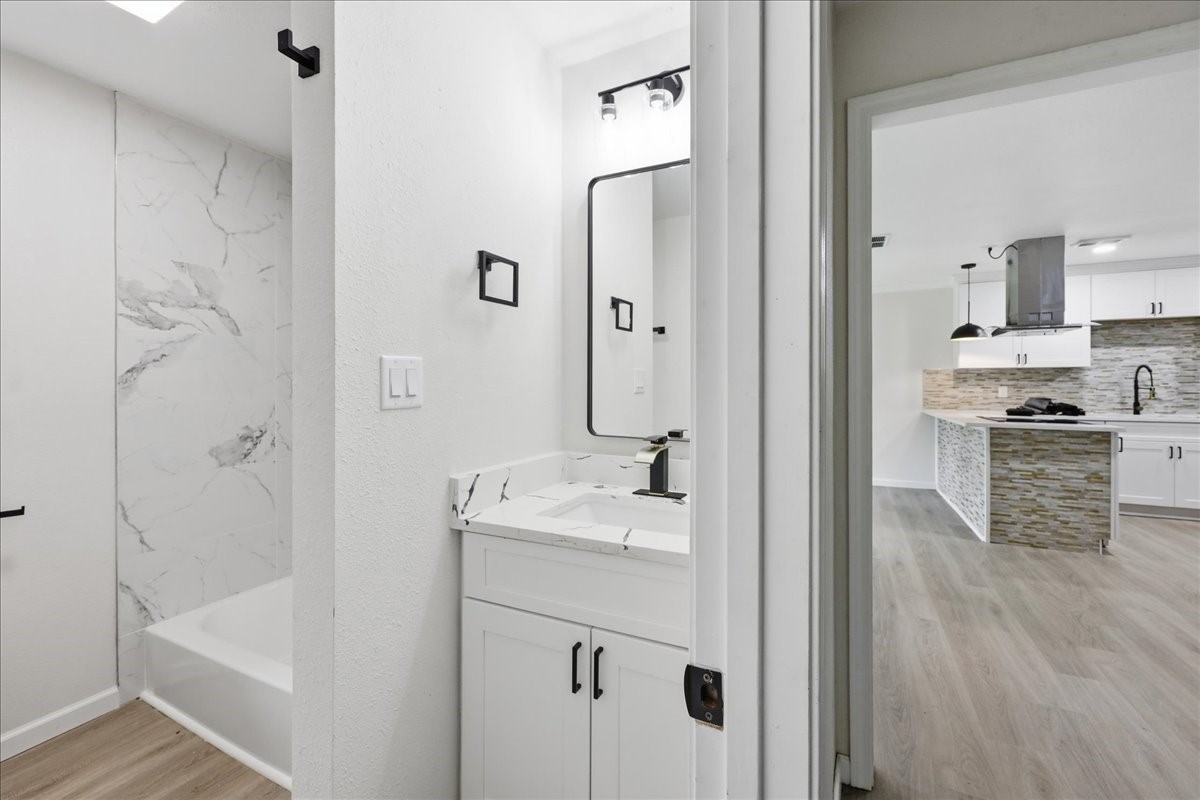 5260 Landry Lane Beaumont, TX 77708 - Photo 20 of 25 Renovated bathroom
