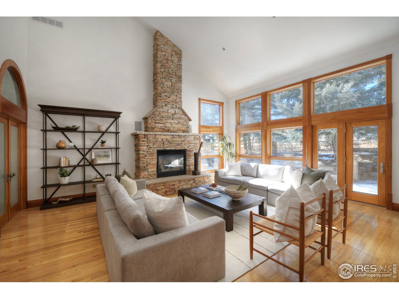 2966 Middle Fork Road Boulder, CO 80302 - Photo 3 of 40 Great Room with High Ceilings