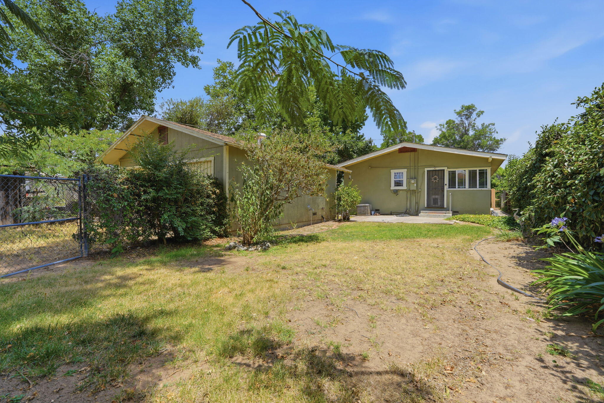 220 South D Street Exeter, CA 93221 - Photo 26 of 27