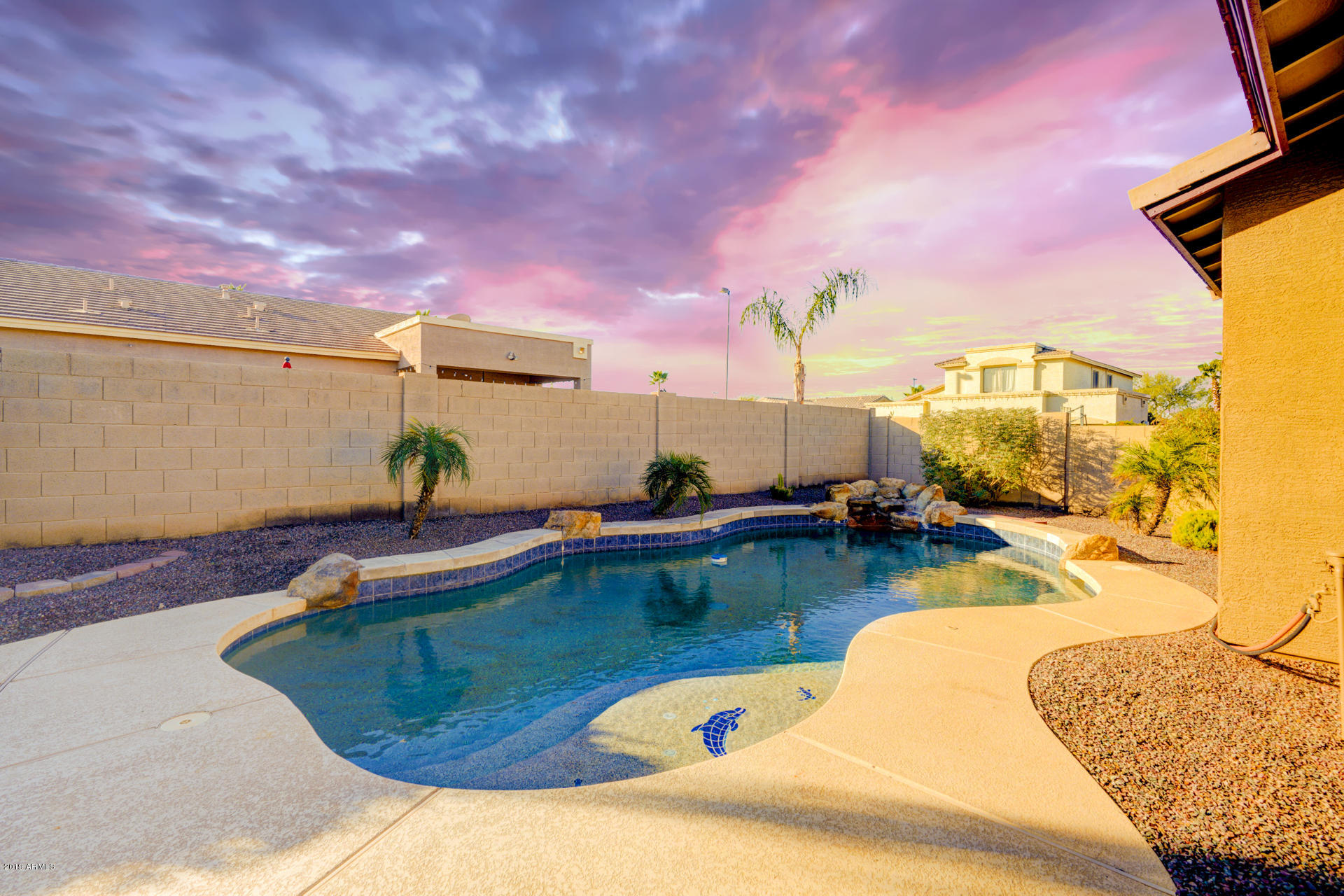 3255 East Los Altos Road Gilbert, AZ 85297 - Photo 30 of 32 Sparkling Pool