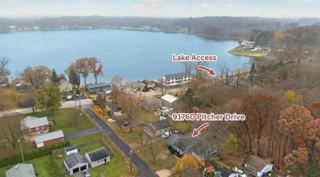 $248,900 | 91760 Pitcher Drive, Benton Harbor, MI 49022