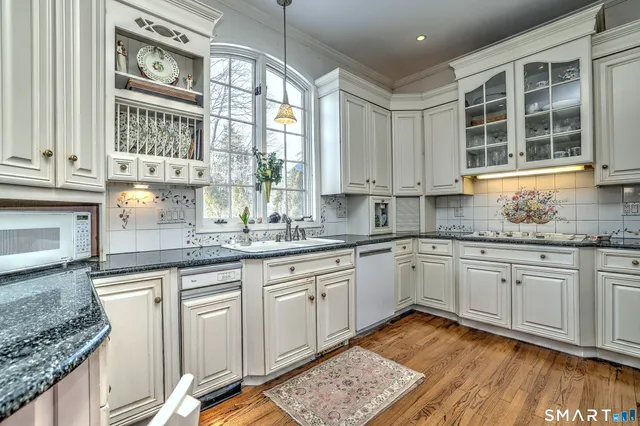 $1,890,000 | 152 West River Street, Milford, CT 06460