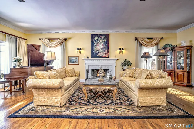 $1,890,000 | 152 West River Street, Milford, CT 06460