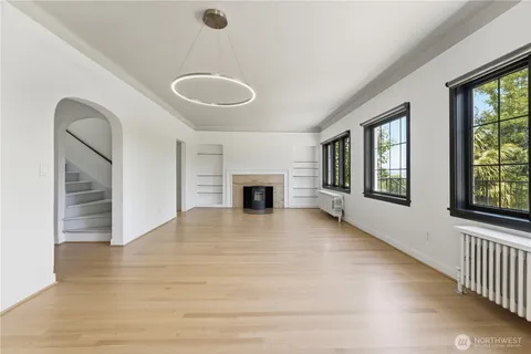 $2,747,000 | 614 35th Avenue, Seattle, WA 98122
