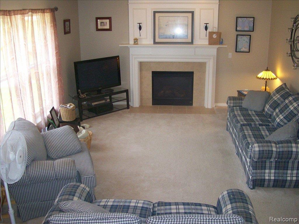 448 Otter Run Road Holly, MI 48442 - Photo 12 of 15 Family Room 2