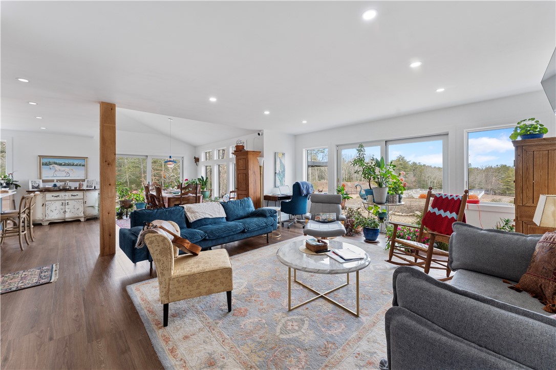 224 Greenhouse Road Coventry, RI 02827 - Photo 8 of 44