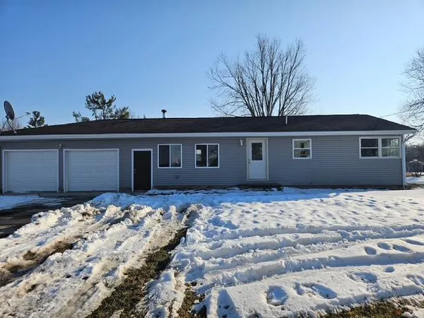 $169,900 | 413 West Center Street, Waldron, MI 49288