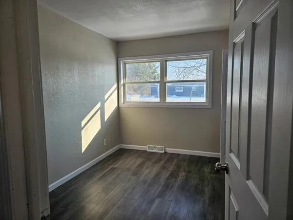 $169,900 | 413 West Center Street, Waldron, MI 49288