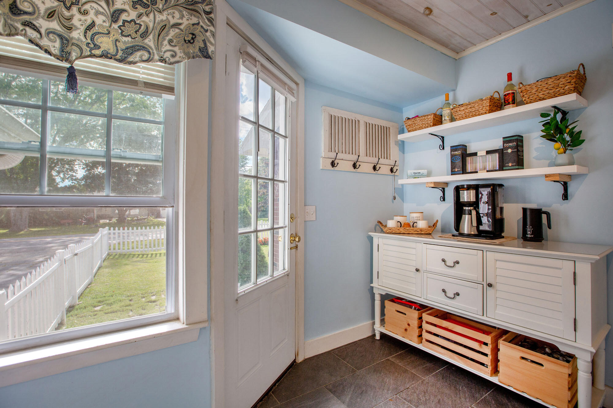 589 Birch Point Road Wiscasset, ME 04578 - Photo 6 of 52 Birch Pt_DeCosta_09