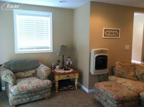 1127 South Vassar Road Davison, MI 48423 - Photo 3 of 10 20211565-2.JPG