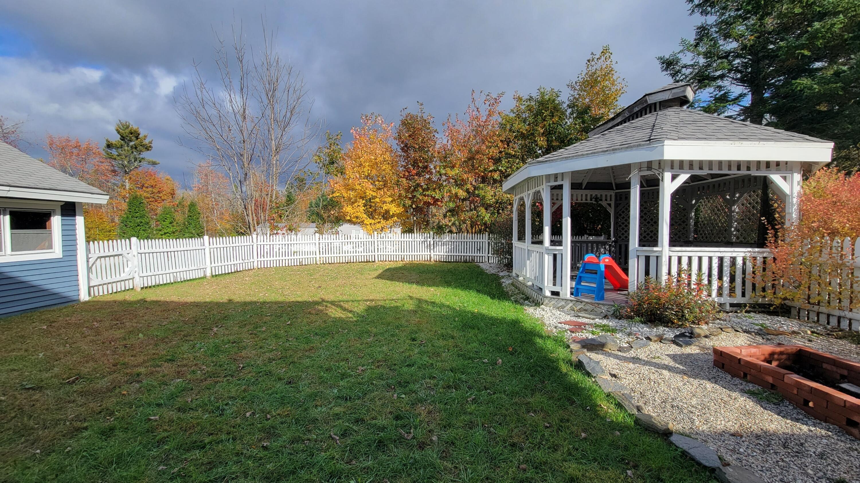544 Middle Road Sabattus, ME 04280 - Photo 17 of 51 Backyard