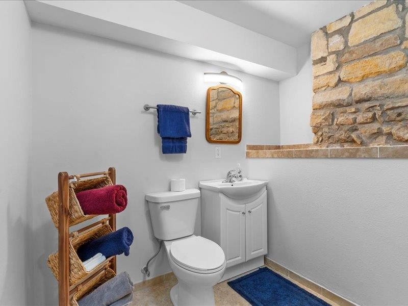 3714 Cottage Reserve Road Northeast Solon, IA 52333 - Photo 31 of 45 Gallery Image 31