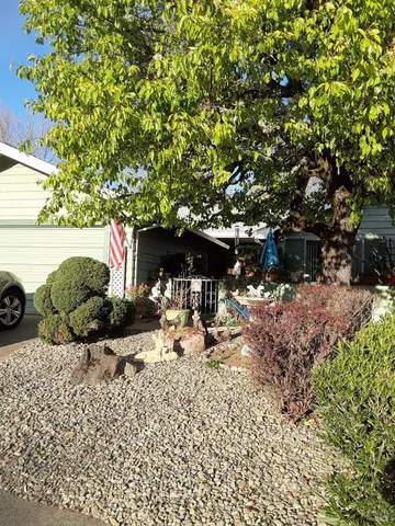 a view of a outdoor space