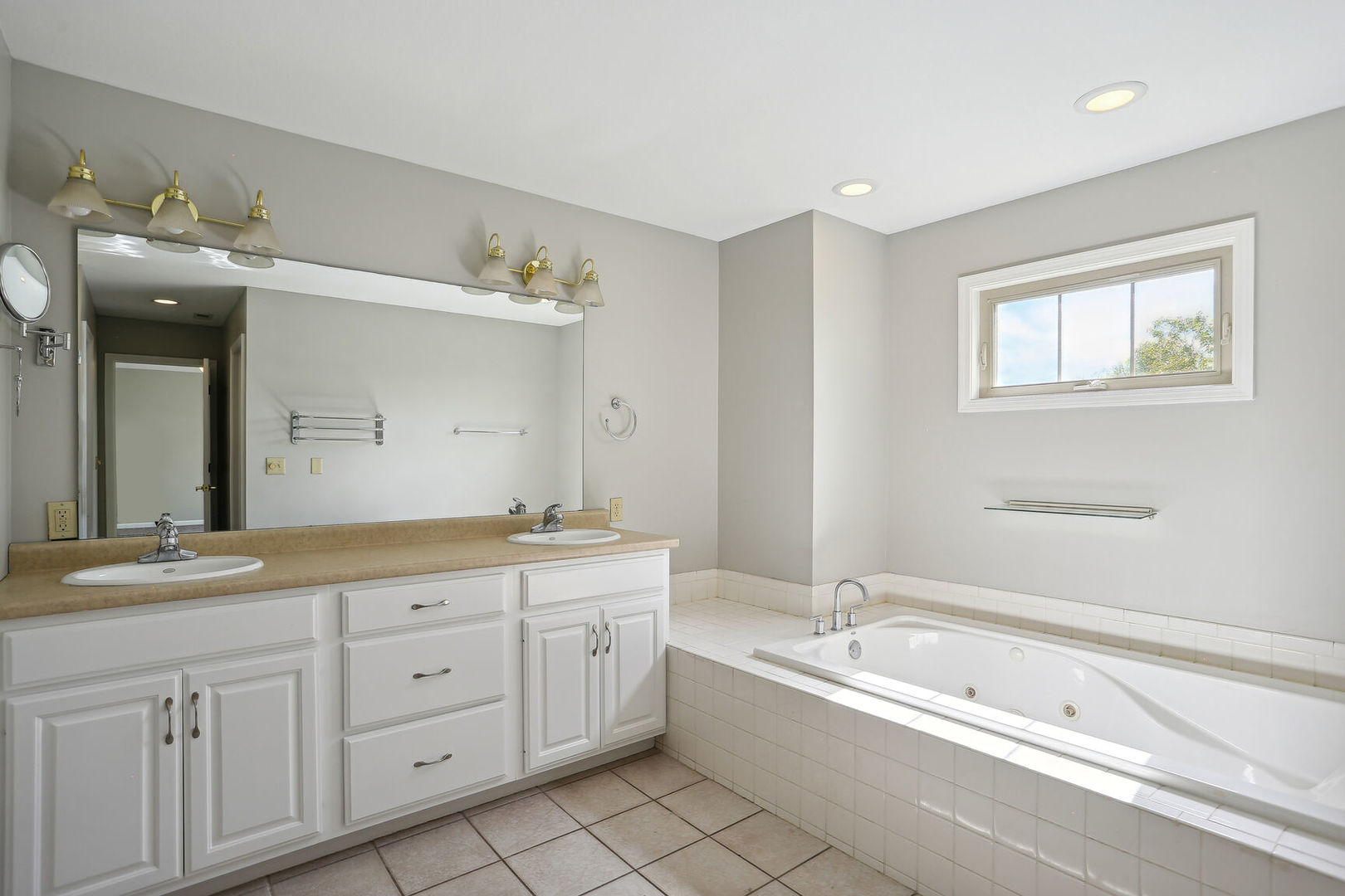 1105 Prestwick Point Champaign, IL 61822 - Photo 25 of 52 Gallery Image 25
