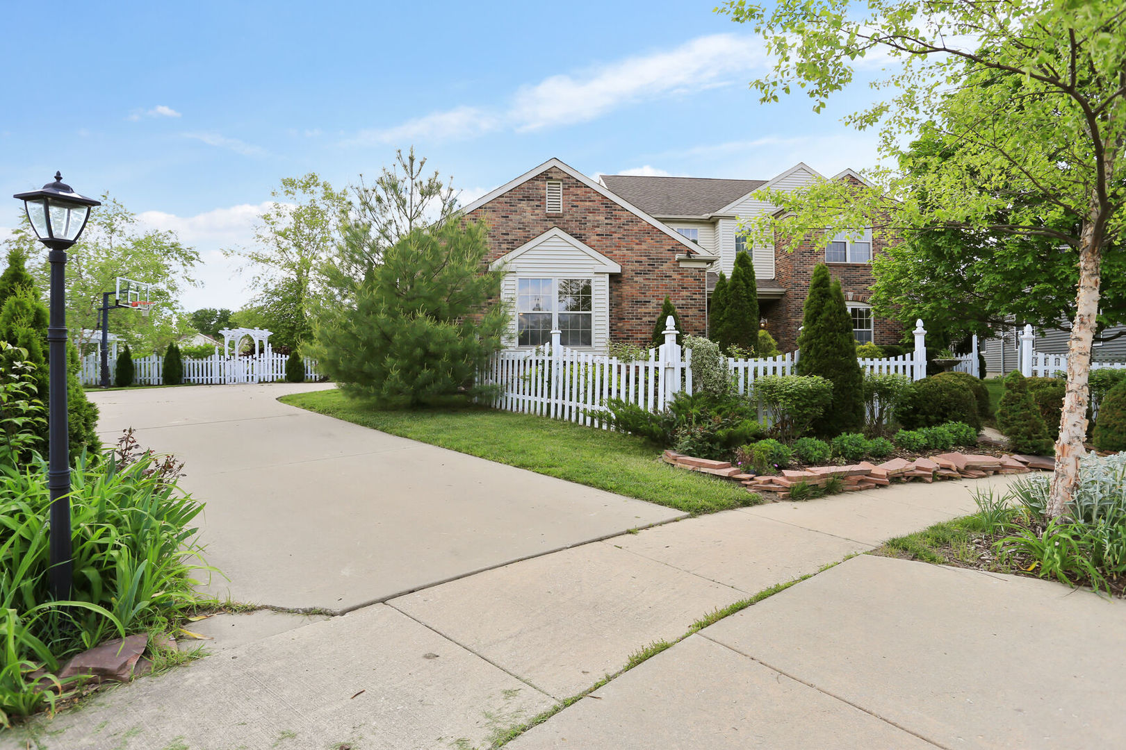 1105 Prestwick Point Champaign, IL 61822 - Photo 3 of 52 Gallery Image 3