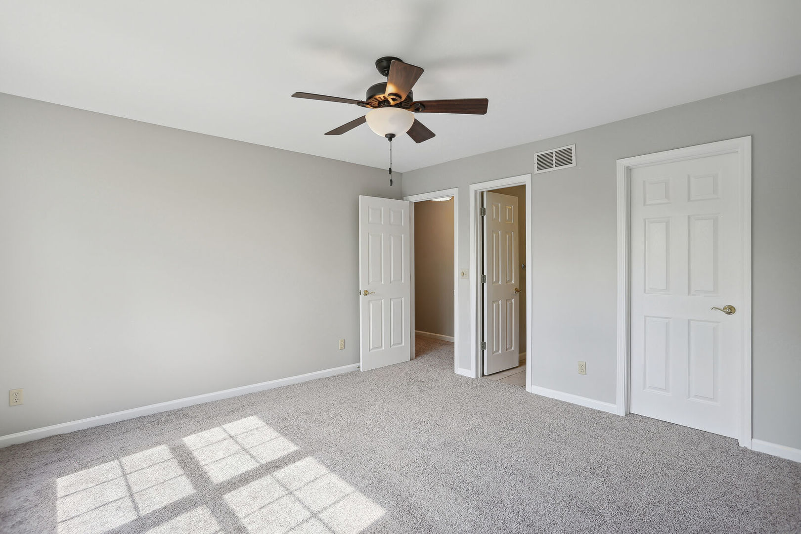 1105 Prestwick Point Champaign, IL 61822 - Photo 34 of 52 Gallery Image 34