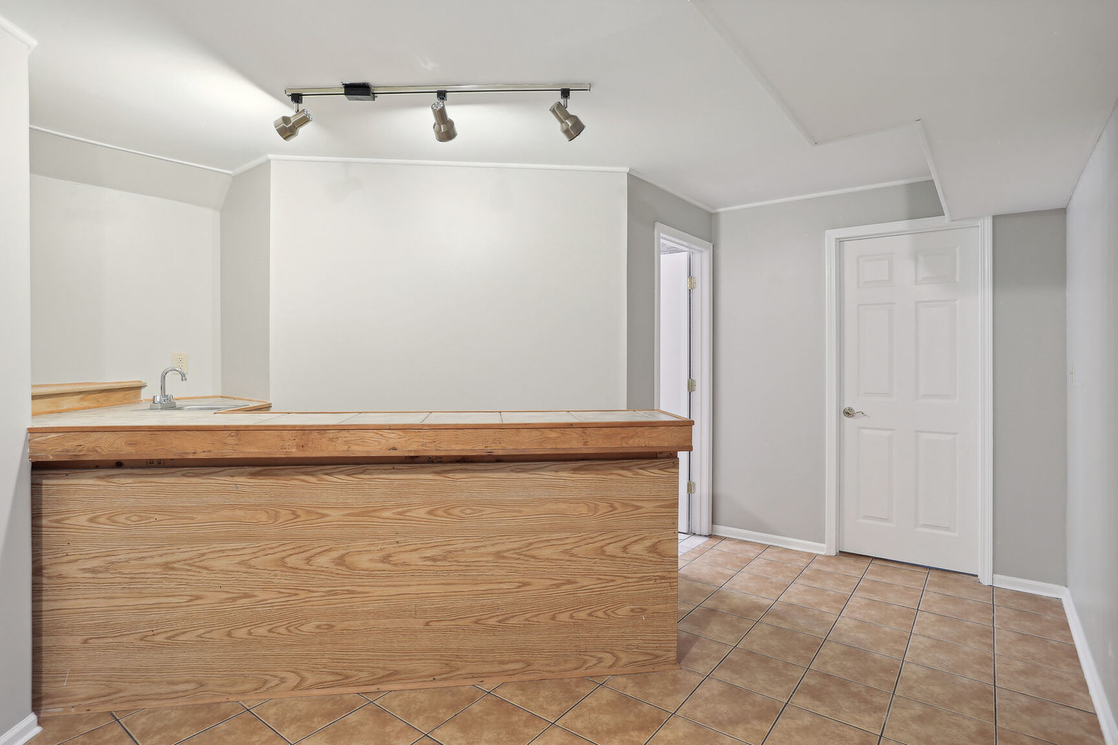 1105 Prestwick Point Champaign, IL 61822 - Photo 38 of 52 Gallery Image 38