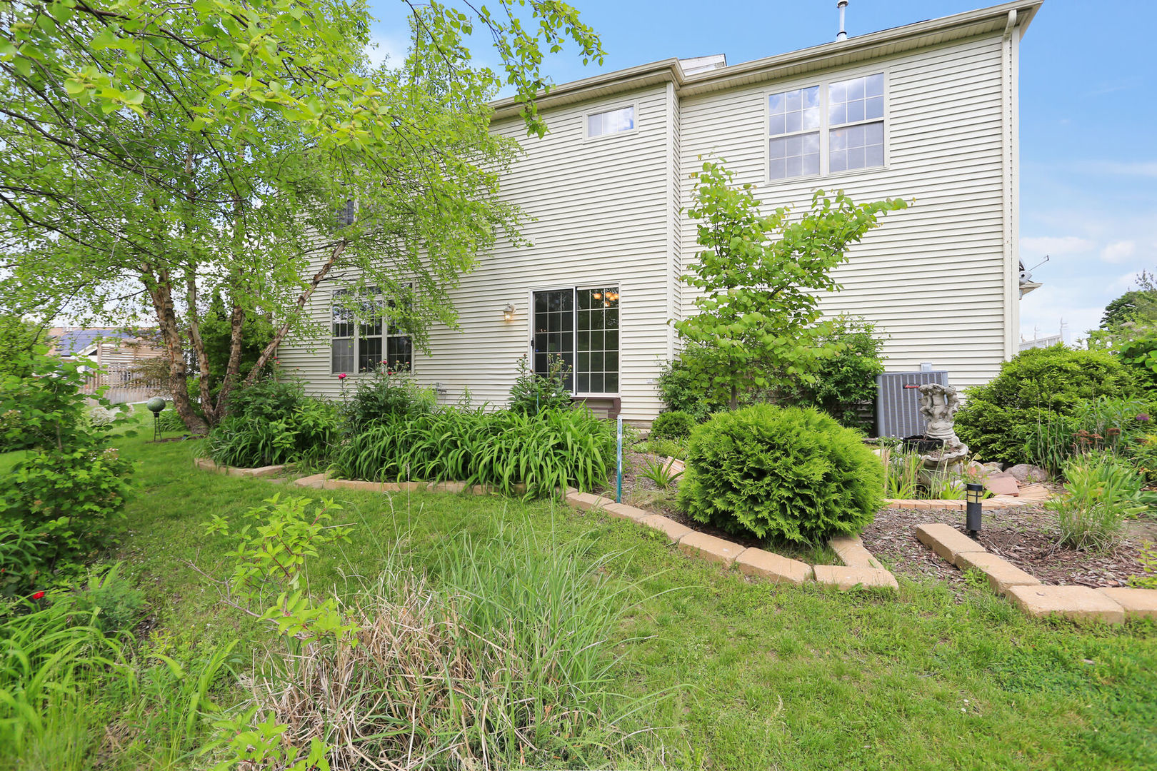 1105 Prestwick Point Champaign, IL 61822 - Photo 46 of 52 Gallery Image 46