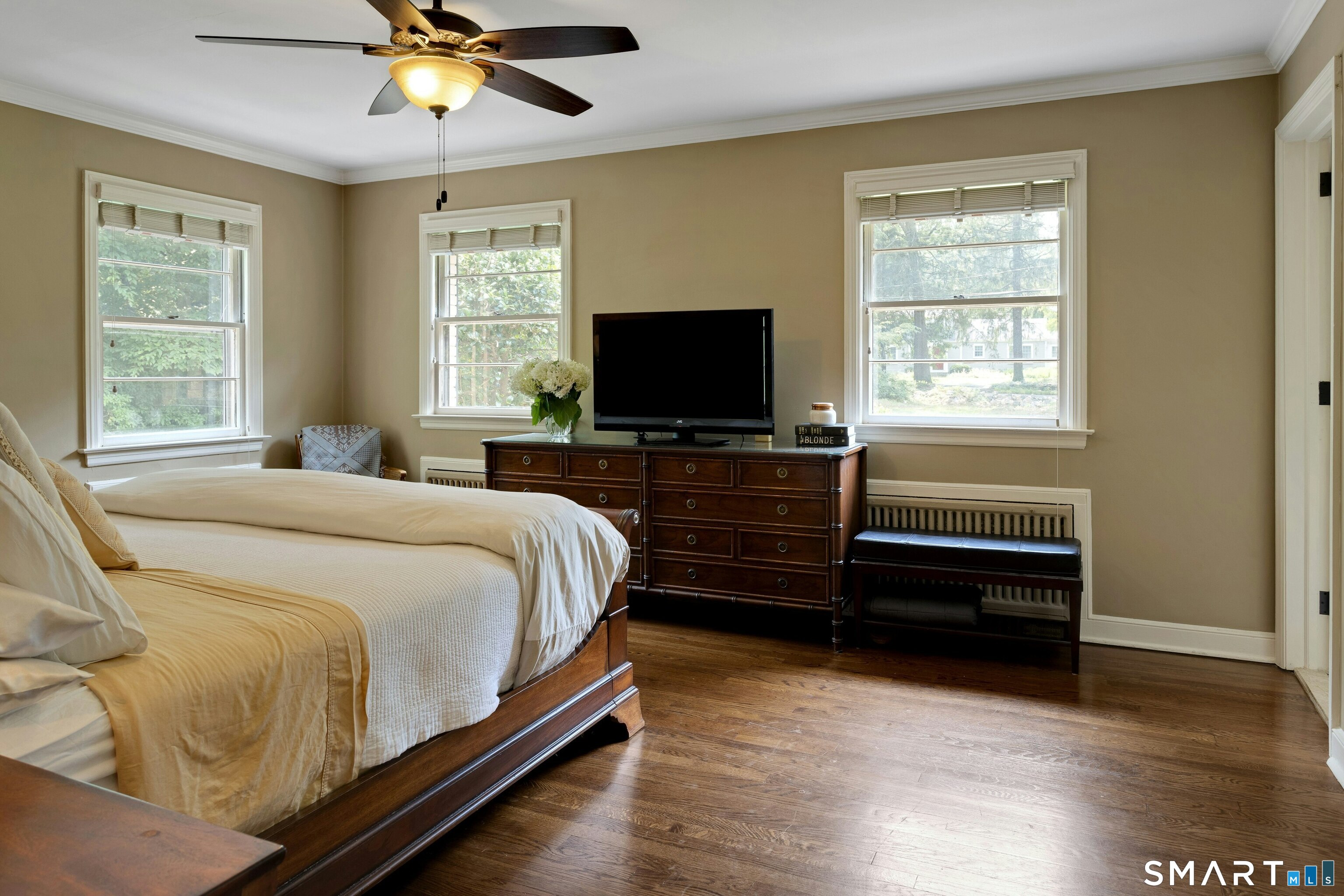 160 Eden Road Stamford, CT 06907 - Photo 14 of 27