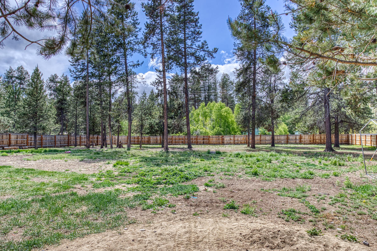 52805 Day Road La Pine, OR 97739 - Photo 6 of 23 _MG_6828_11_11