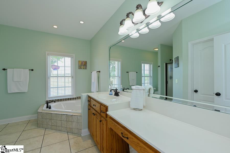 660 Aiken Road Woodruff, SC 29388 - Photo 14 of 34