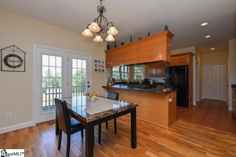 660 Aiken Road Woodruff, SC 29388 - Photo 10 of 34