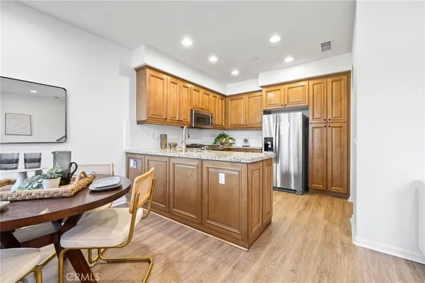 $672,000 | 922 East Baseline Road, Claremont, CA 91711