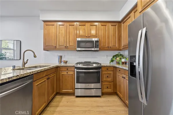 $672,000 | 922 East Baseline Road, Claremont, CA 91711
