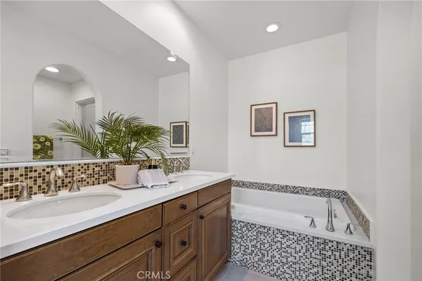 $672,000 | 922 East Baseline Road, Claremont, CA 91711