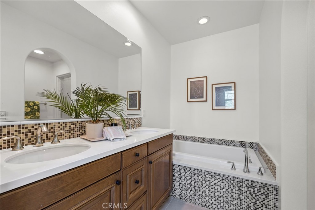 922 East Baseline Road Claremont, CA 91711 - Photo 20 of 35