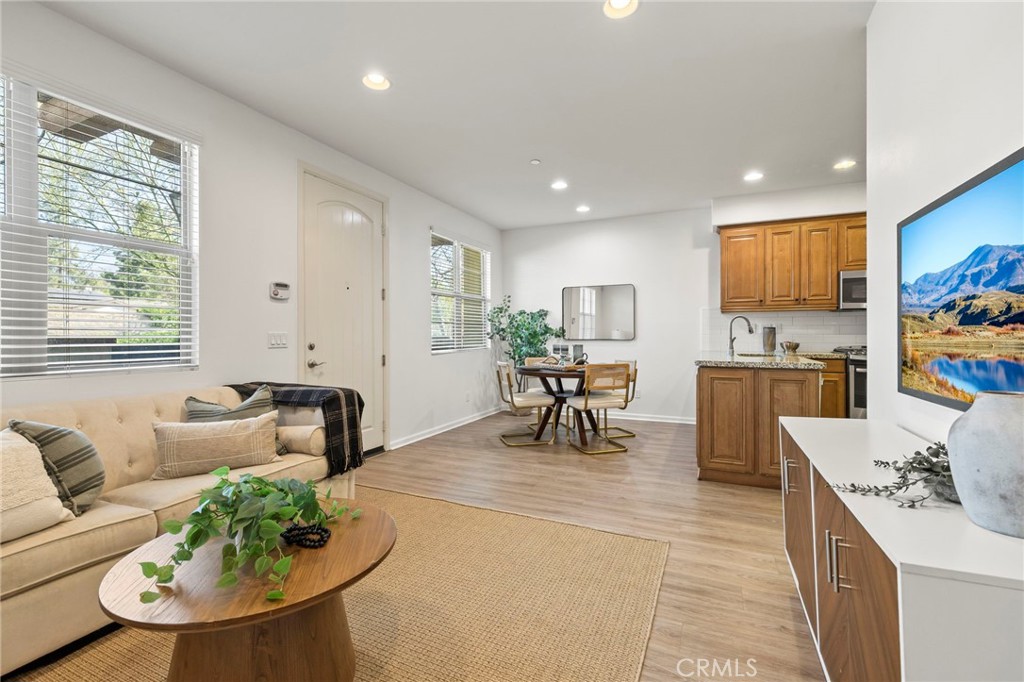 922 East Baseline Road Claremont, CA 91711 - Photo 8 of 35