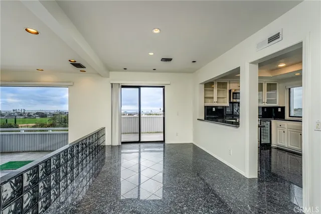 $7,500 | 17 Ima Loa Court, Newport Beach, CA 92663