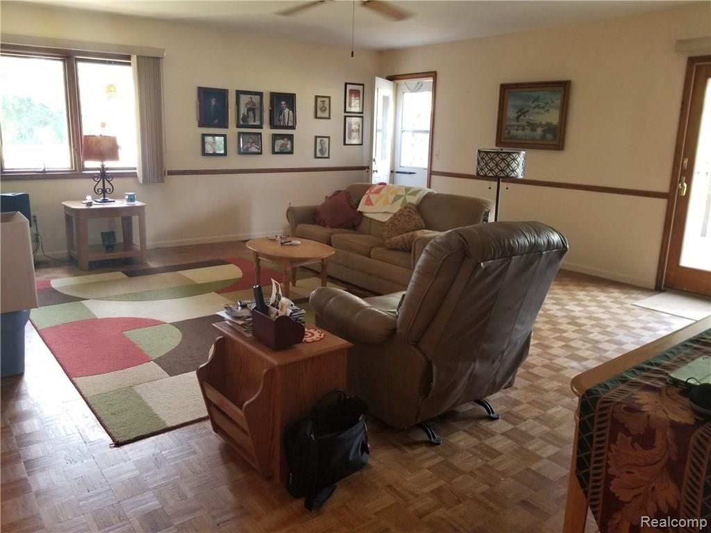 6500 Byron Road Howell, MI 48855 - Photo 9 of 34 20180705_180716.jpg