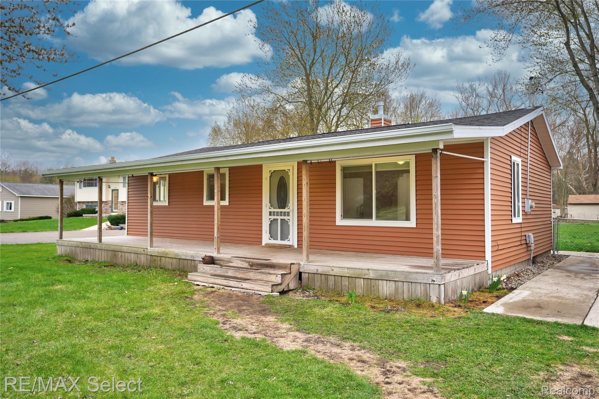 11501 West Dodge Road Montrose, MI 48457 - Photo 2 of 23 11501 W Dodge Road 03.jpg