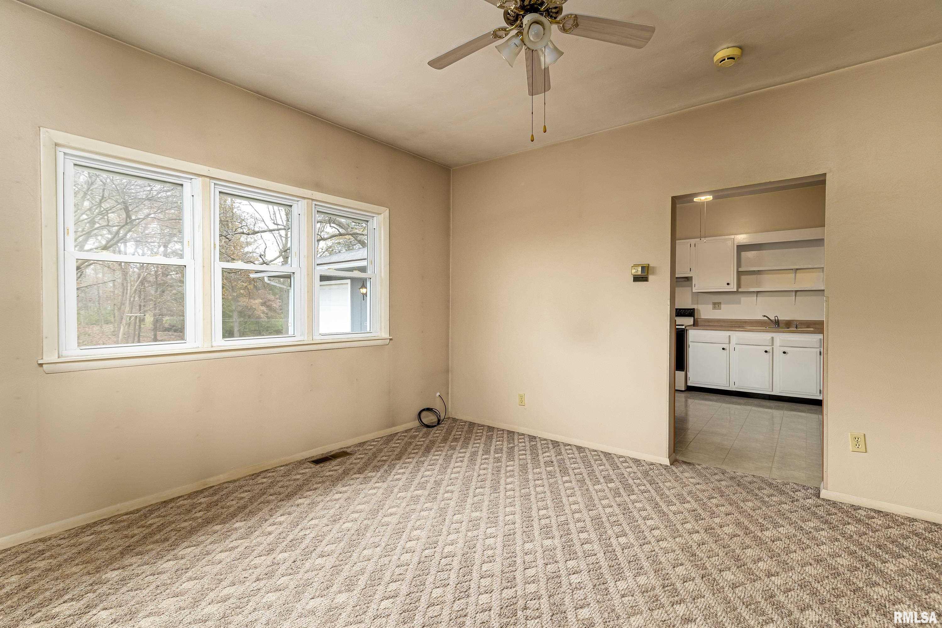 8750 East Casey Pike Road Mount Vernon, IL 62864 - Photo 6 of 32