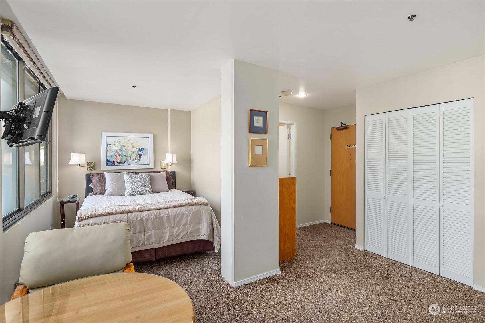 1120 Spring Street, Unit 1001 Seattle, WA 98104 - Photo 31 of 31 Gallery Image 31
