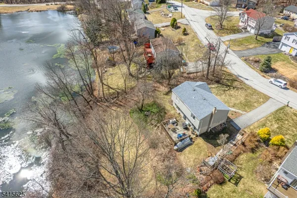 $359,000 | 40 Hummingbird Trail, Vernon, NJ 07422