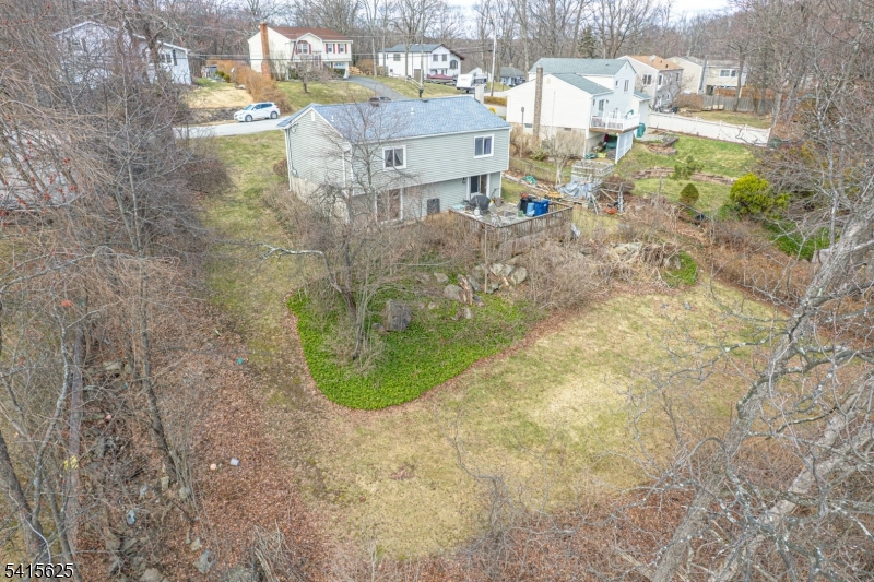 40 Hummingbird Trail Vernon, NJ 07422 - Photo 4 of 6