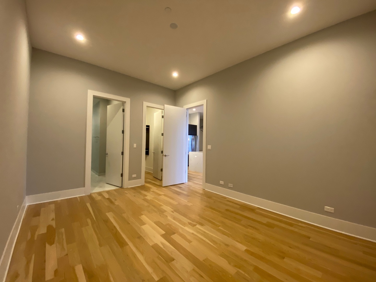 Undisclosed Address Chicago, IL 60612 - Photo 6 of 16 a view of an empty room